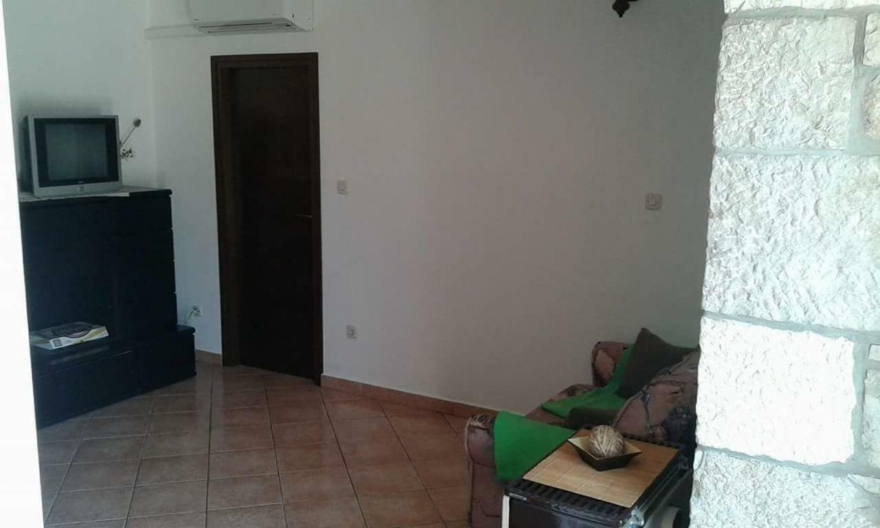 Apartment Tijano Krnica Exteriör bild