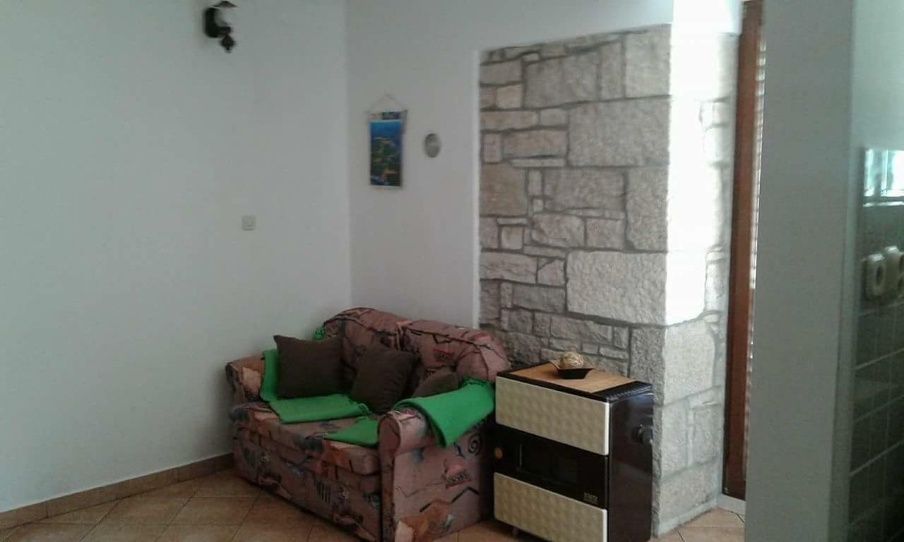 Apartment Tijano Krnica Exteriör bild